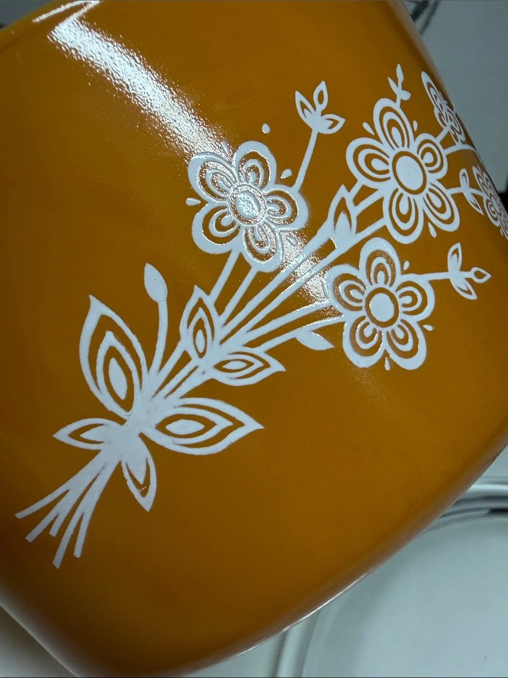 PYREX Butterfly Gold Casserole( Set Of 3 with Lid )